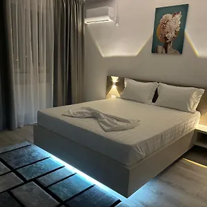 Celine Confort N. D. Cocea Apartament