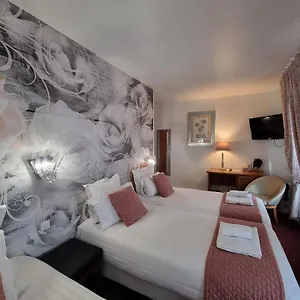 vizitați hotelul