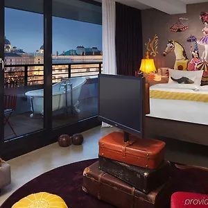 vizitați hotelul