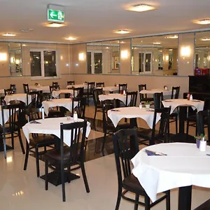 vizitați hotelul